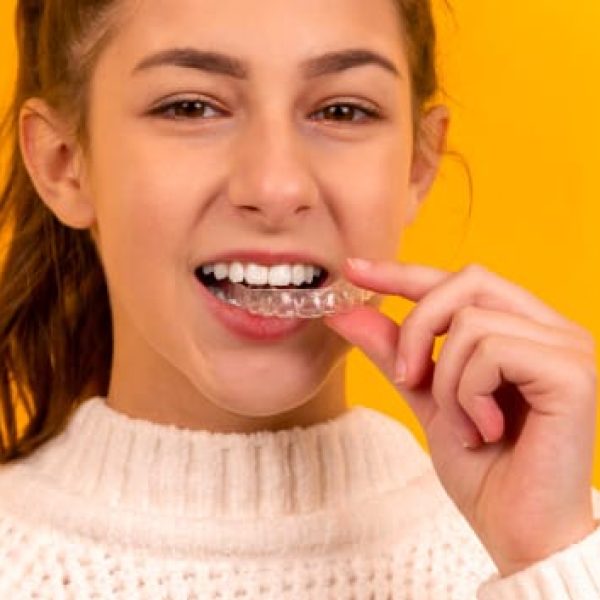 Ortodonzia trasparente | Trattamenti dello Studio dentistico Foli | Dentista a Genova Ortodonzia trasparente | Trattamenti dello Studio dentistico Foli | Dentista a Genova